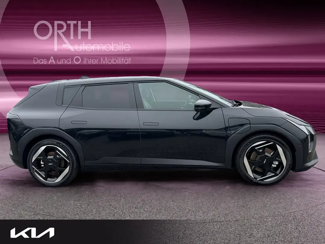 Kia EV4 - Thumbnail 7