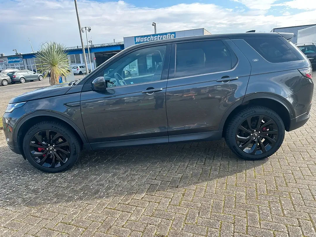 Land Rover Discovery - Thumbnail 4