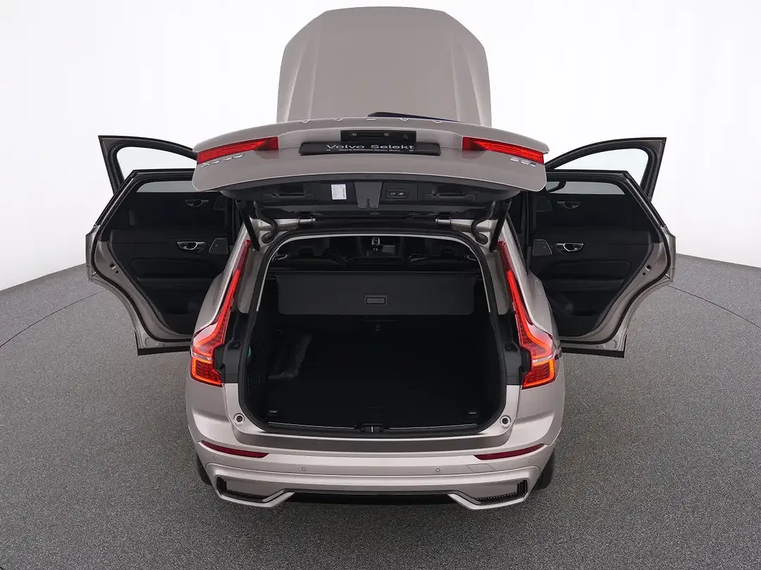 Volvo XC60 - Thumbnail 13
