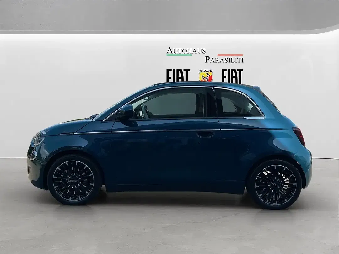 Fiat 500e - Thumbnail 3