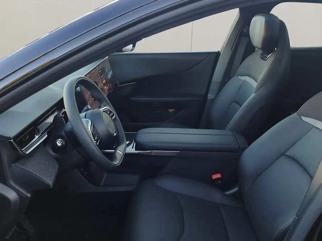Mazda CX-6e - Thumbnail 10