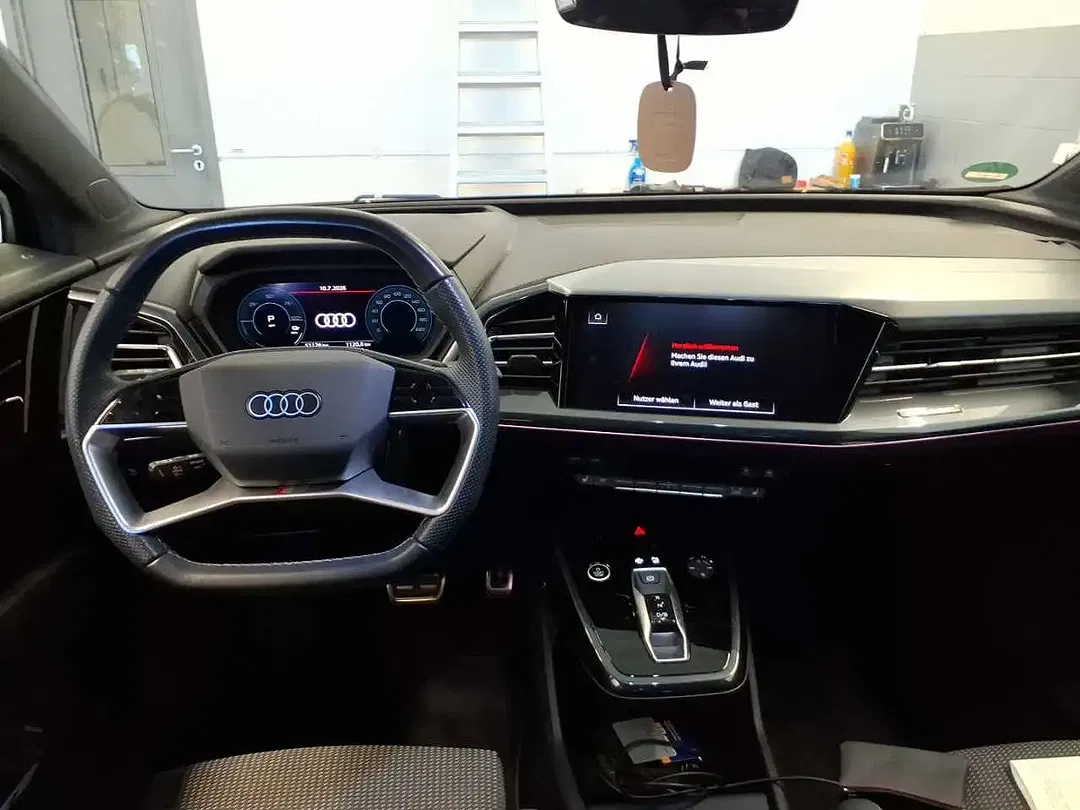 Audi Q4 e-tron - Thumbnail 8