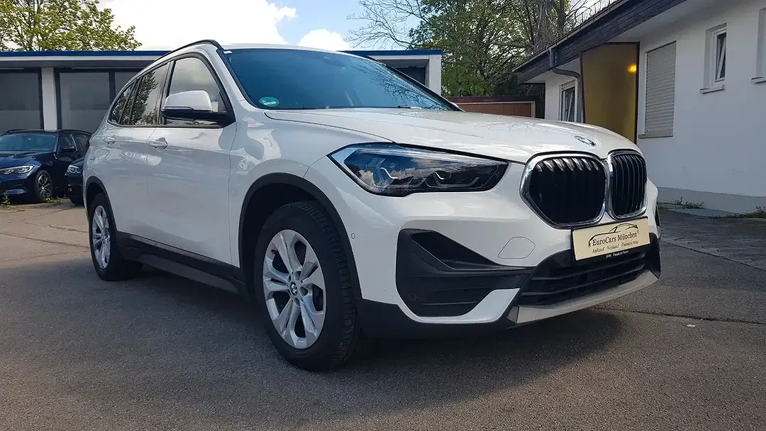 BMW X1 AUT xDrive - foto 1