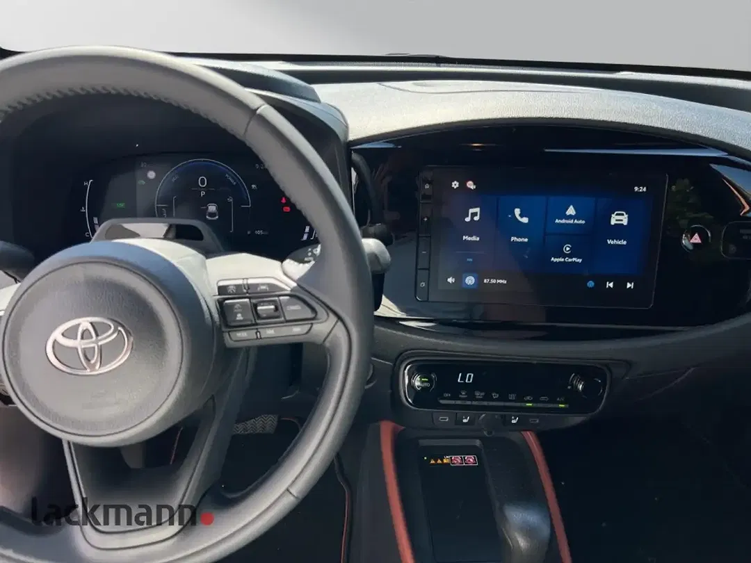 Toyota Aygo X - Thumbnail 11