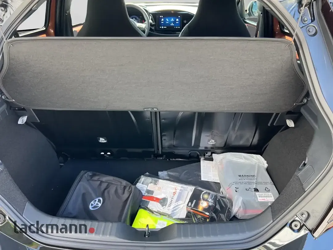 Toyota Aygo X - Thumbnail 7
