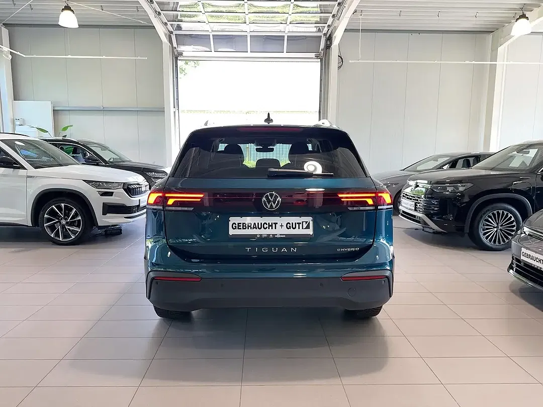 Volkswagen Tiguan - Thumbnail 4