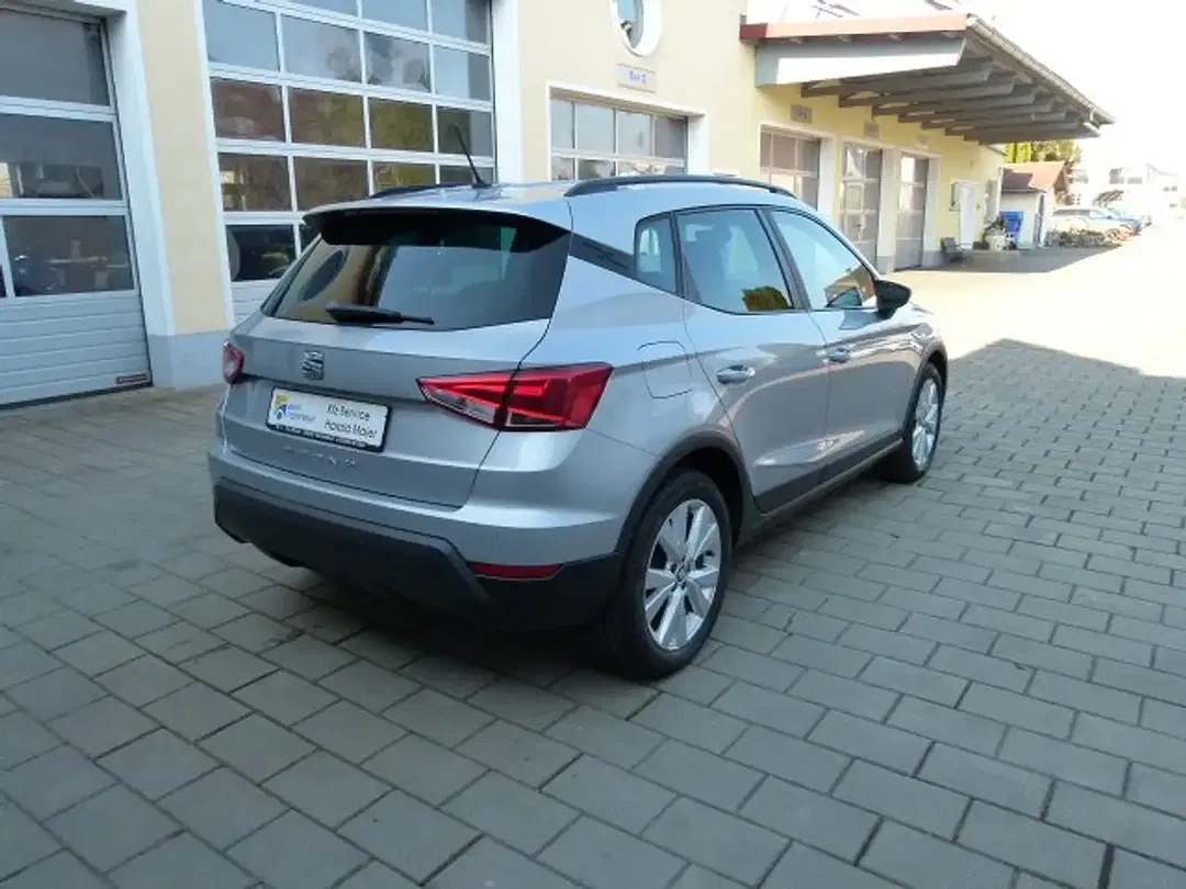 SEAT Arona - Thumbnail 6