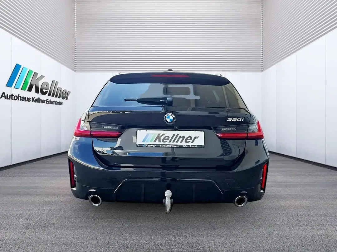BMW 320 - Thumbnail 4