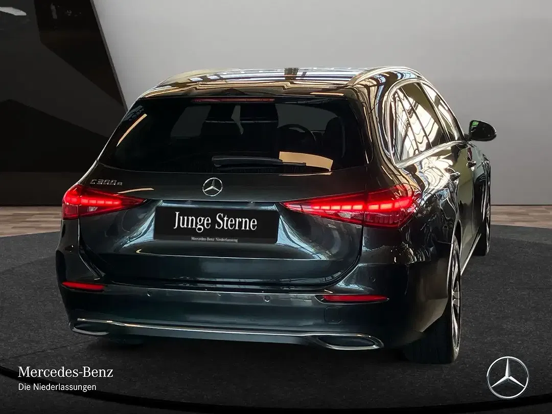 Mercedes-Benz C 300 - Thumbnail 7