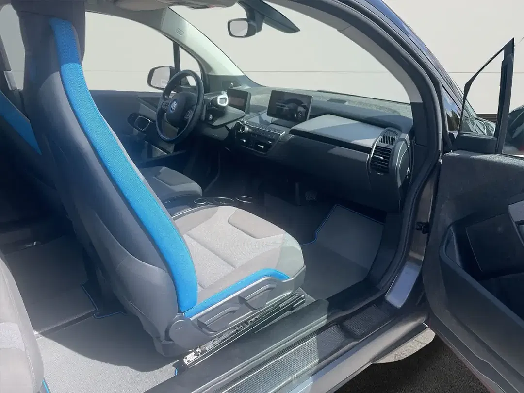 BMW i3 - Thumbnail 15