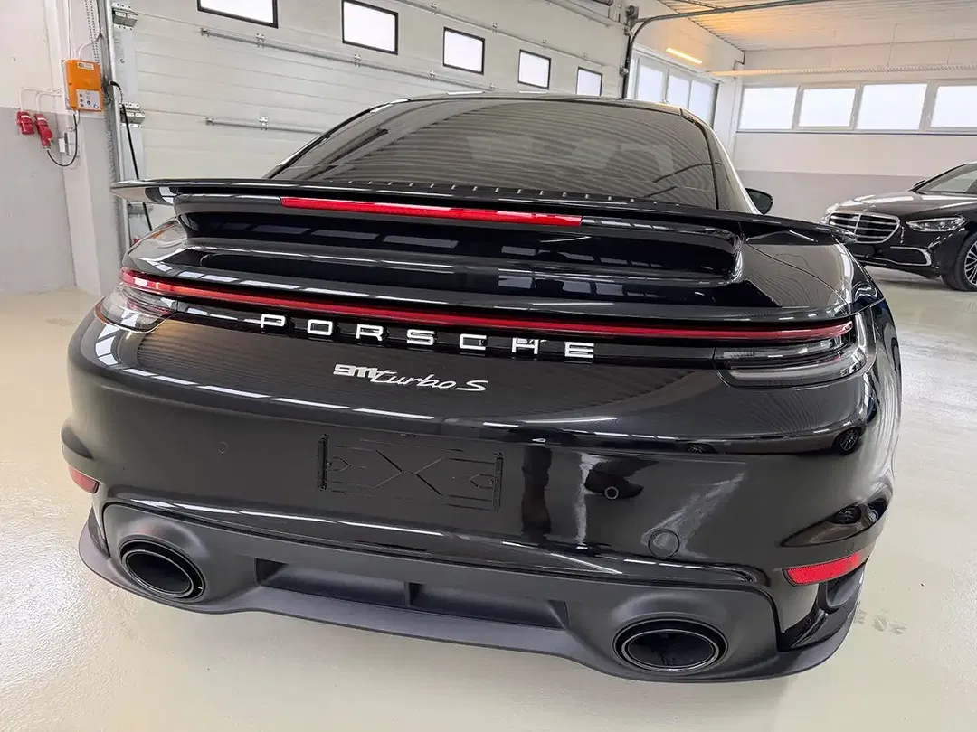 Porsche 911 - Thumbnail 5