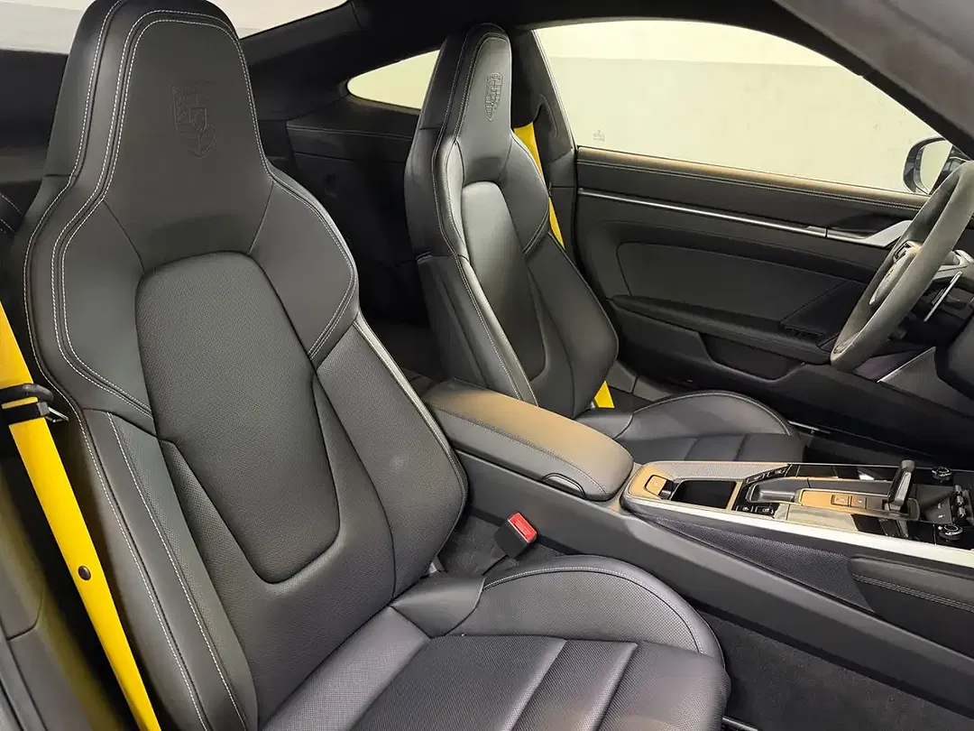Porsche 911 - Thumbnail 7