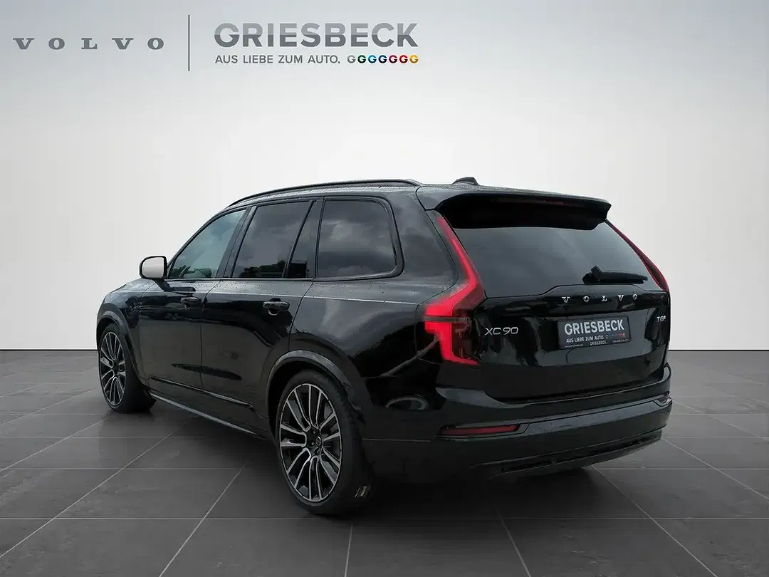 Volvo XC90 - Thumbnail 3