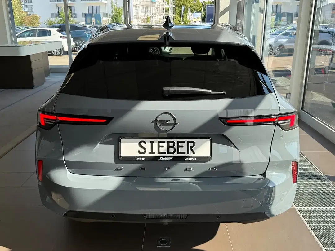 Opel Astra - Thumbnail 5