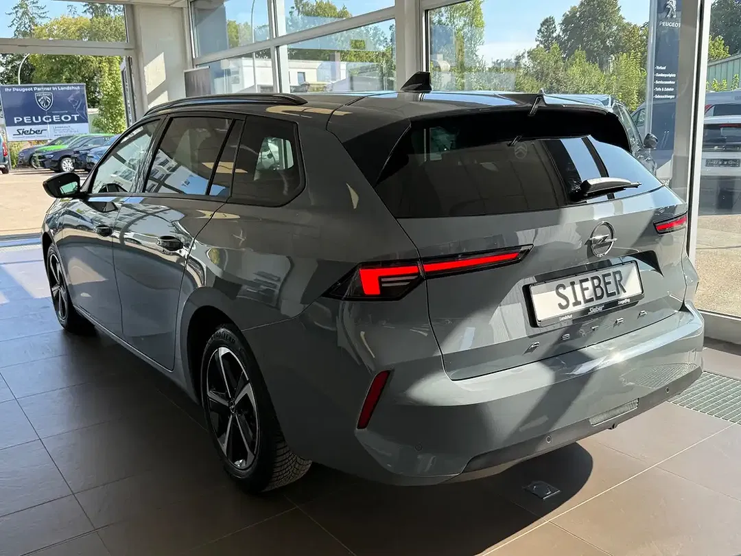 Opel Astra - Thumbnail 6