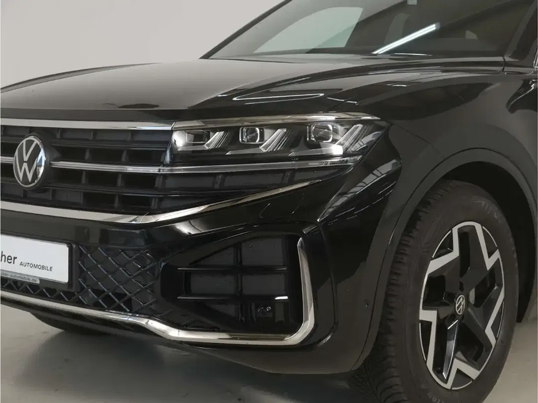 Volkswagen Touareg - Thumbnail 4