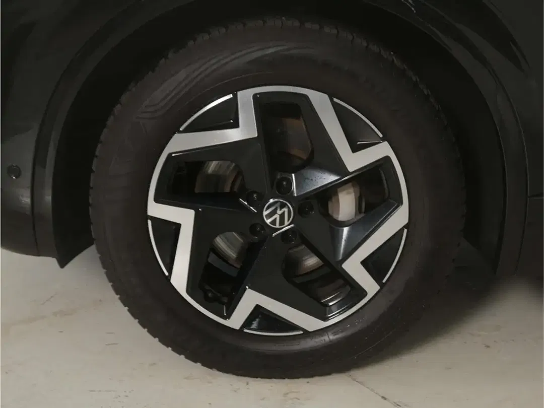 Volkswagen Touareg - Thumbnail 5