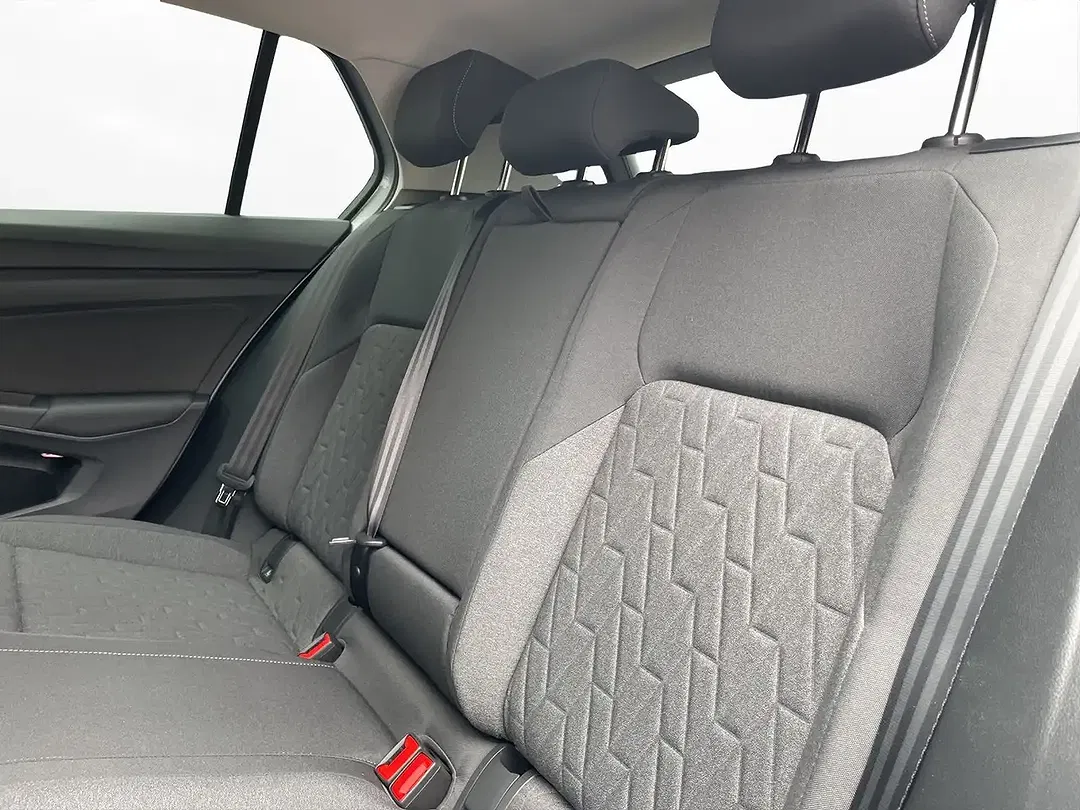 Volkswagen Golf - Thumbnail 8