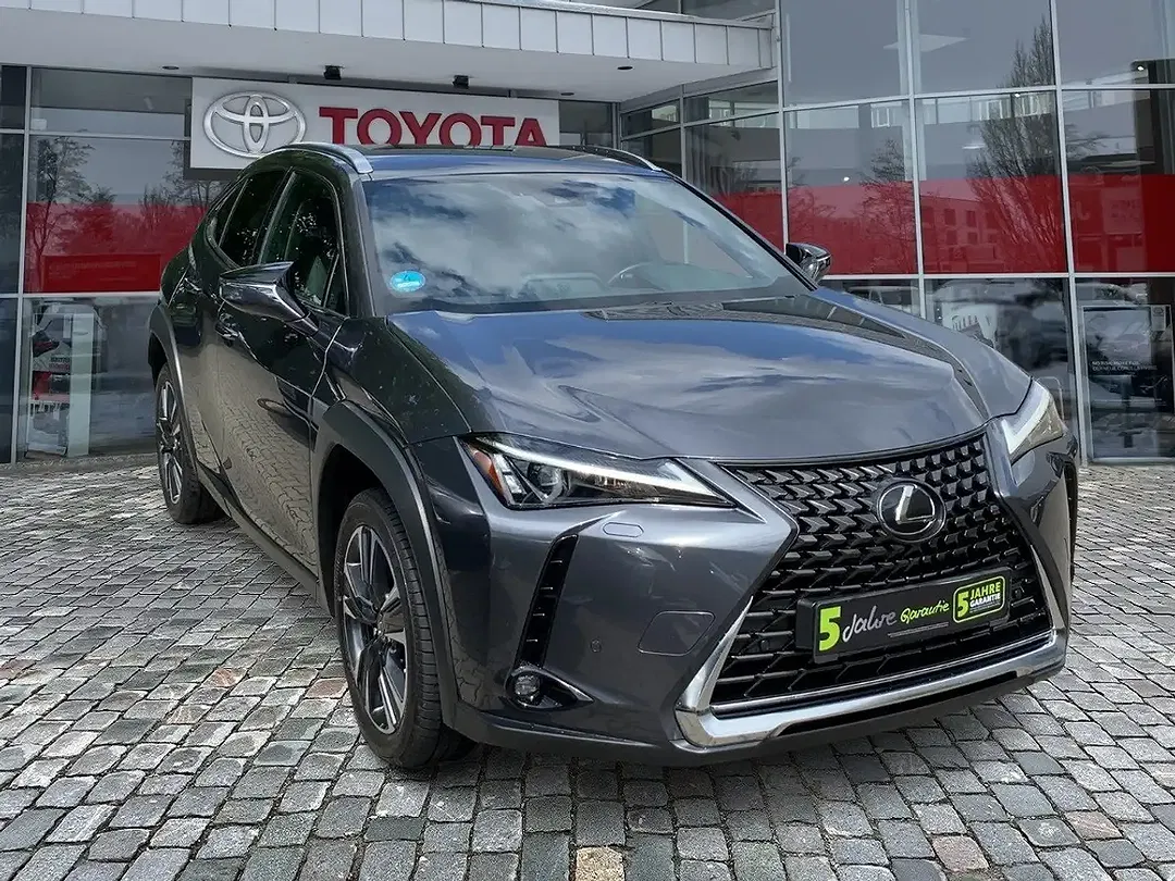 Lexus UX 250h - Thumbnail 7