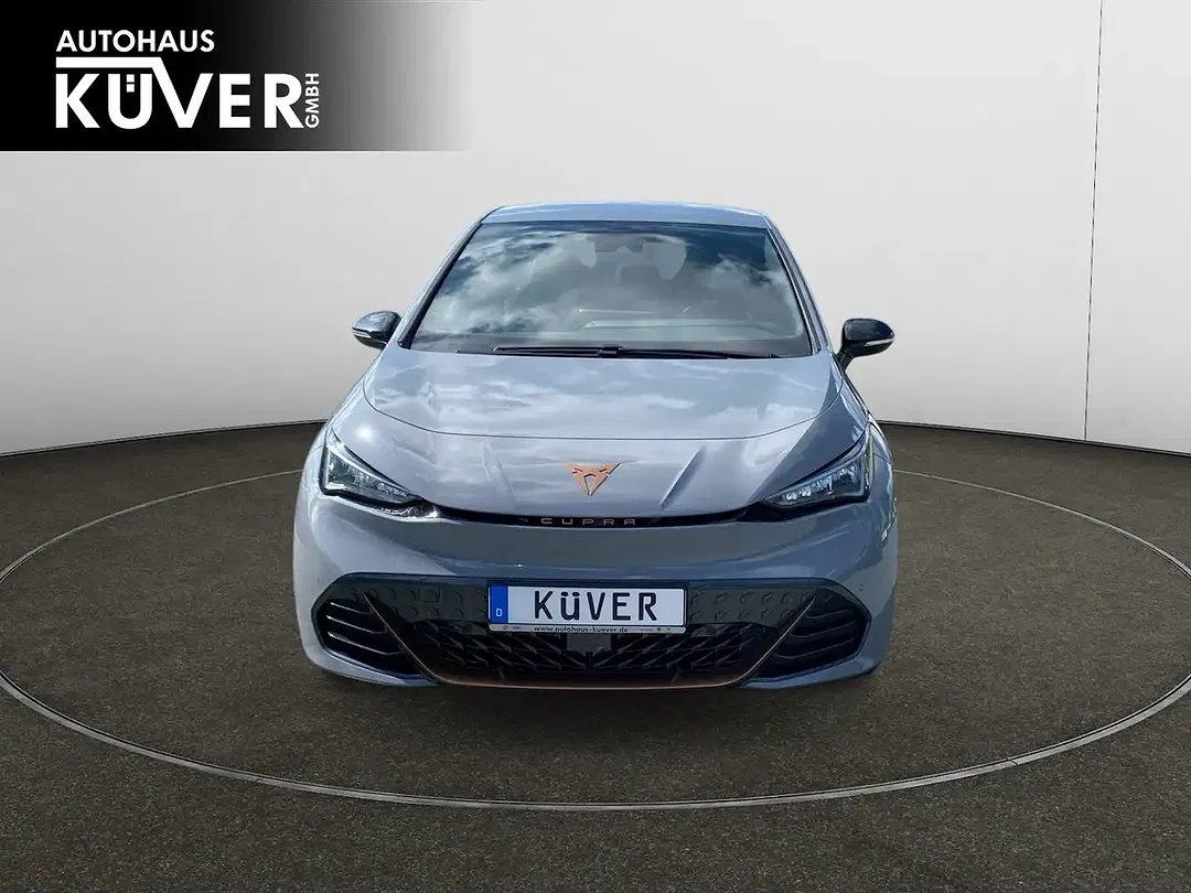 CUPRA Born - Thumbnail 2