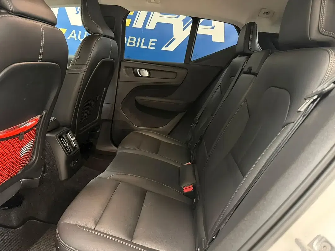 Volvo XC40 - Thumbnail 14
