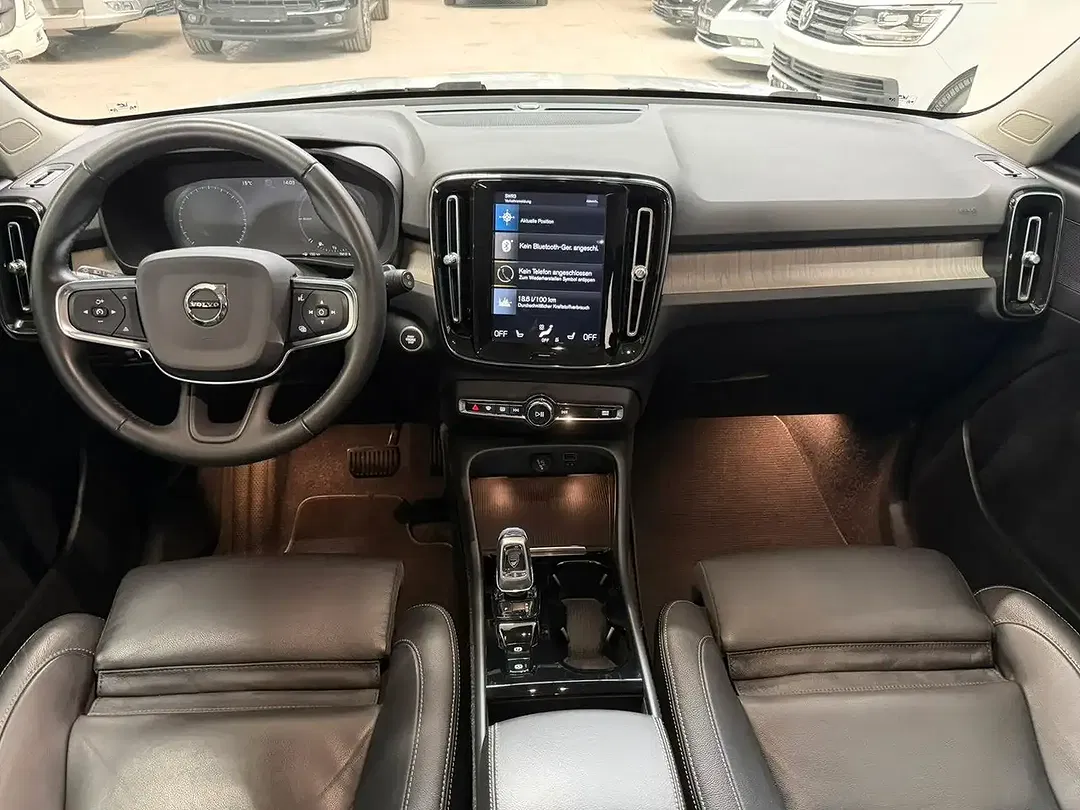 Volvo XC40 - Thumbnail 5