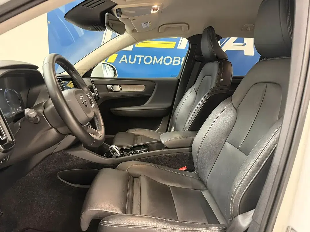 Volvo XC40 - Thumbnail 7