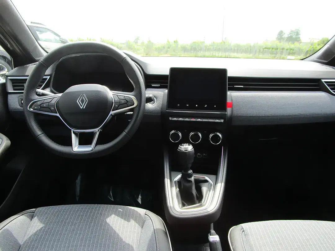 Renault Clio - Thumbnail 11