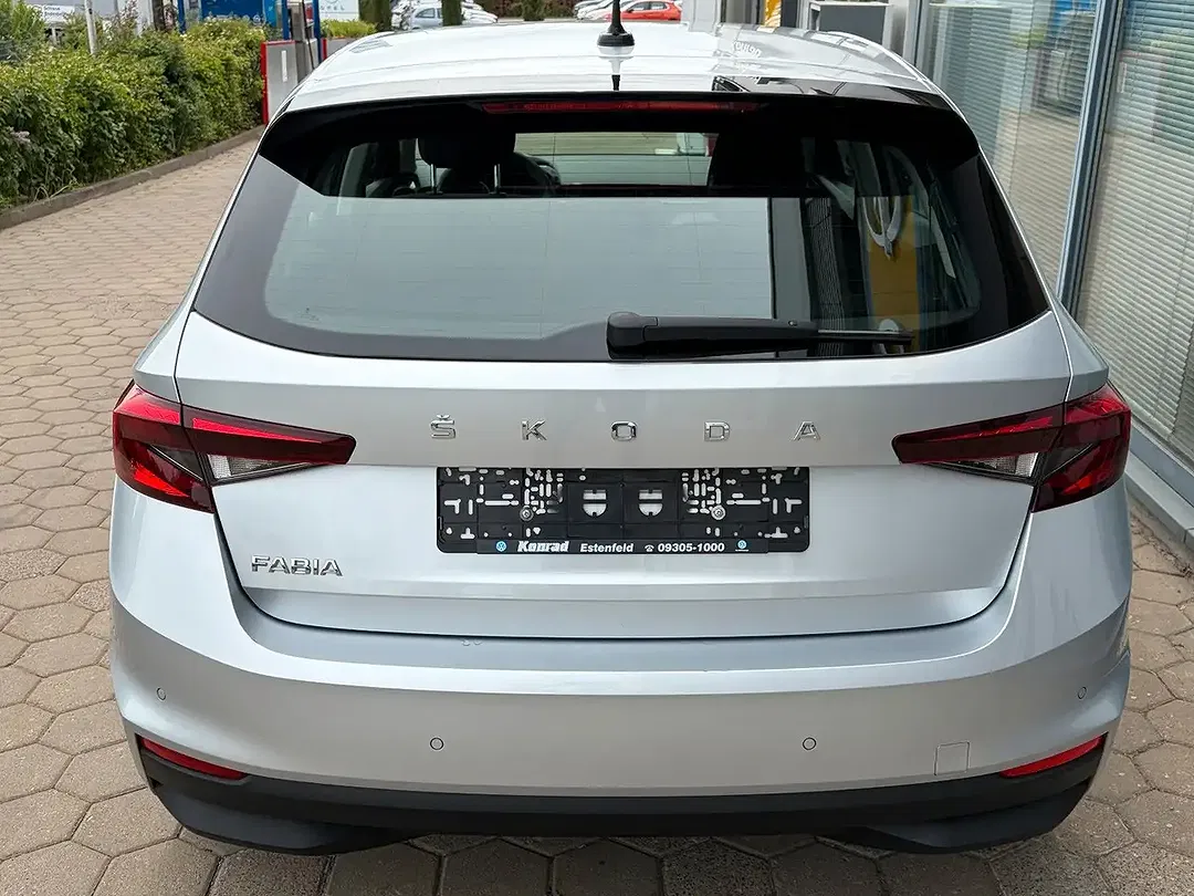 Skoda Fabia - Thumbnail 3
