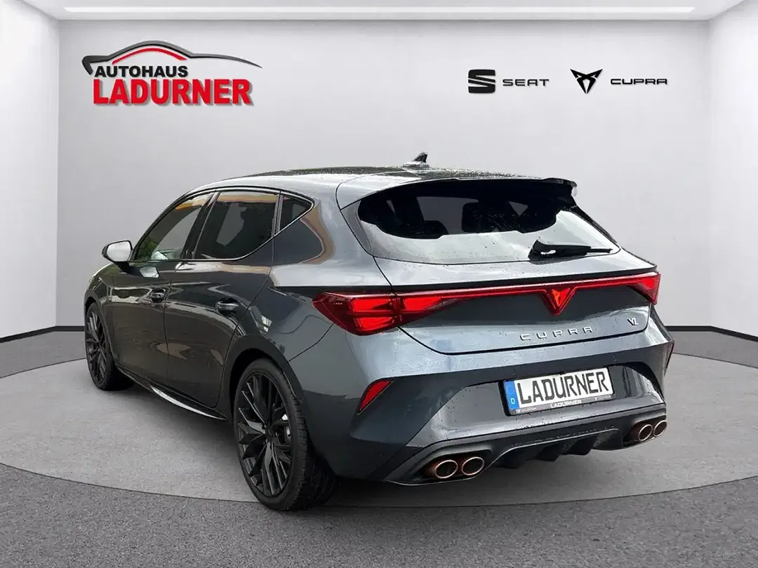 CUPRA Leon - Thumbnail 2
