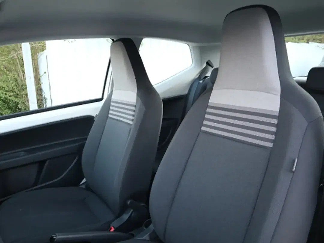 Volkswagen up! - Thumbnail 10