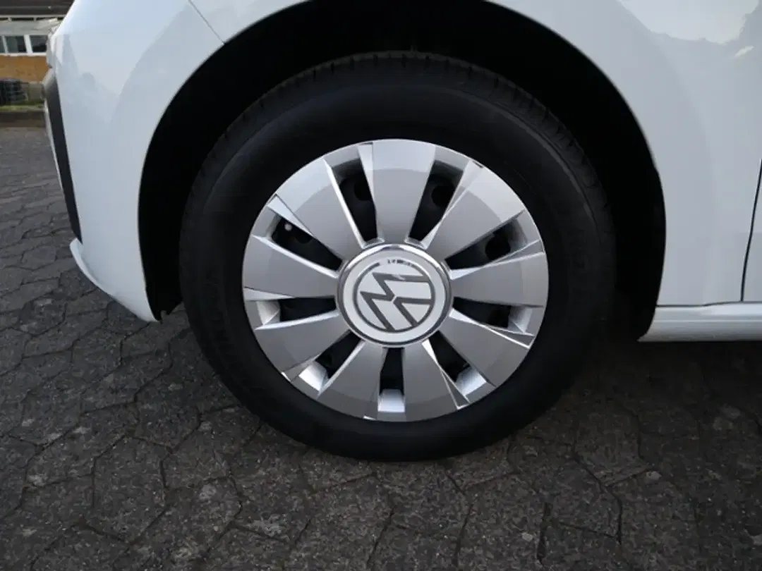 Volkswagen up! - Thumbnail 4