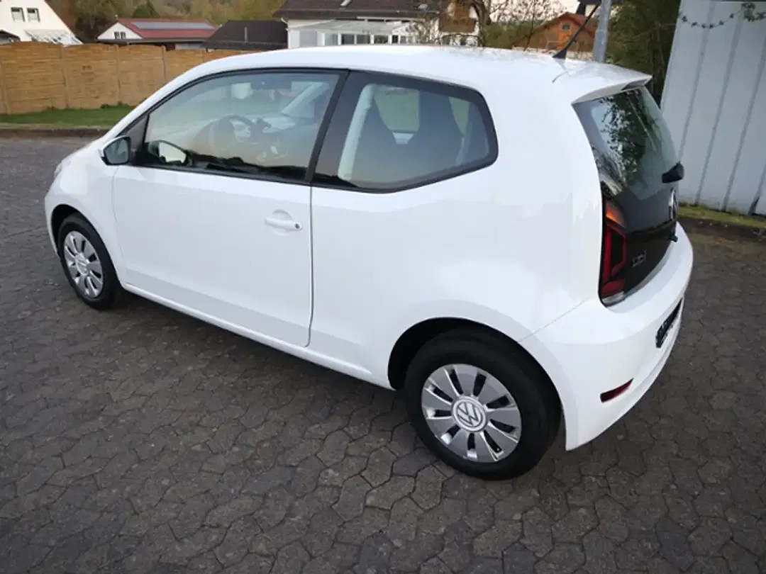 Volkswagen up! - Thumbnail 5