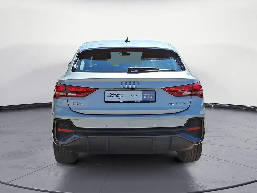 Audi Q3 - Thumbnail 4
