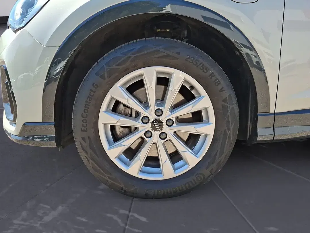 Audi Q3 - Thumbnail 6