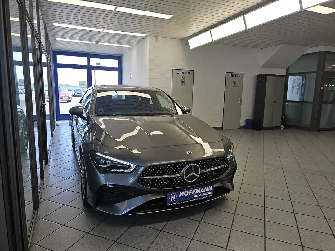 Mercedes-Benz CLA 200 - Thumbnail 36
