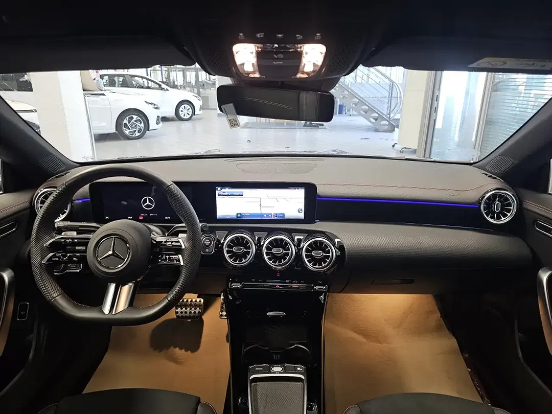 Mercedes-Benz CLA 200 - Thumbnail 7