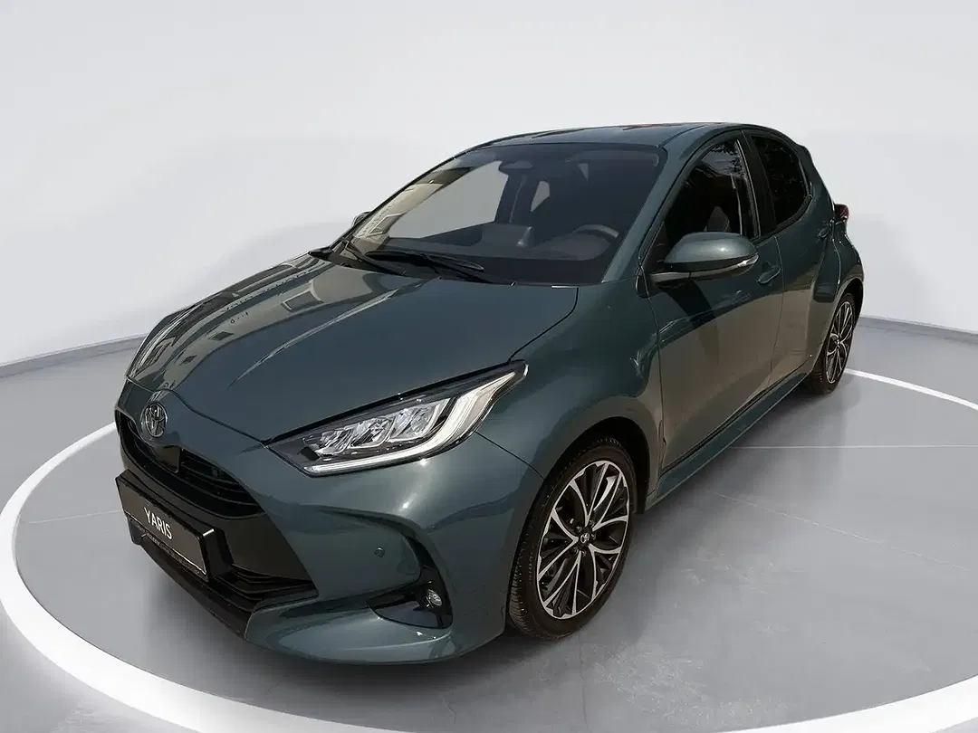 Toyota Yaris Hybrid - foto 1
