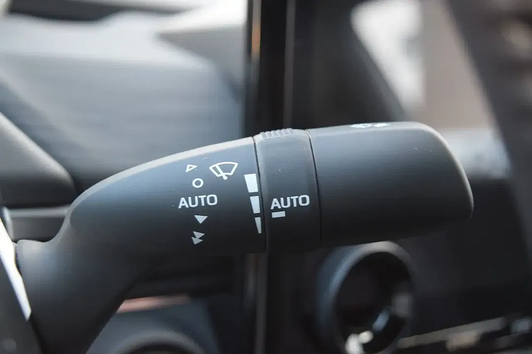 Toyota C-HR - Thumbnail 14
