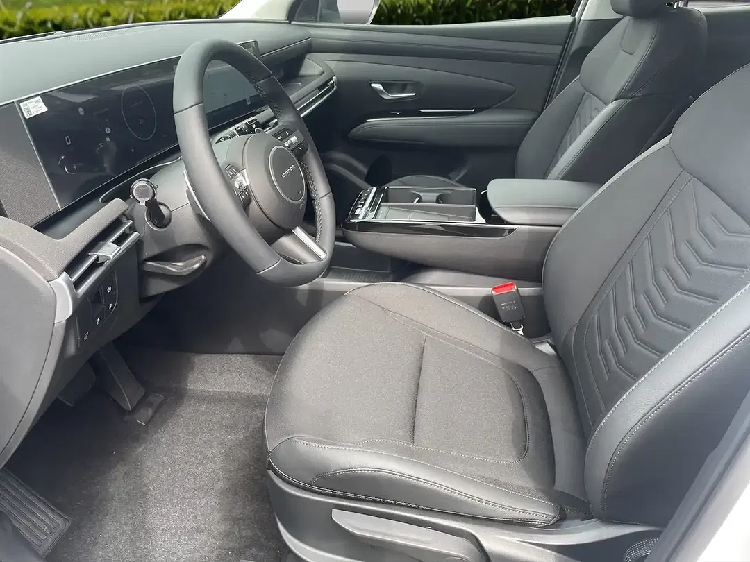 Hyundai TUCSON - Thumbnail 9