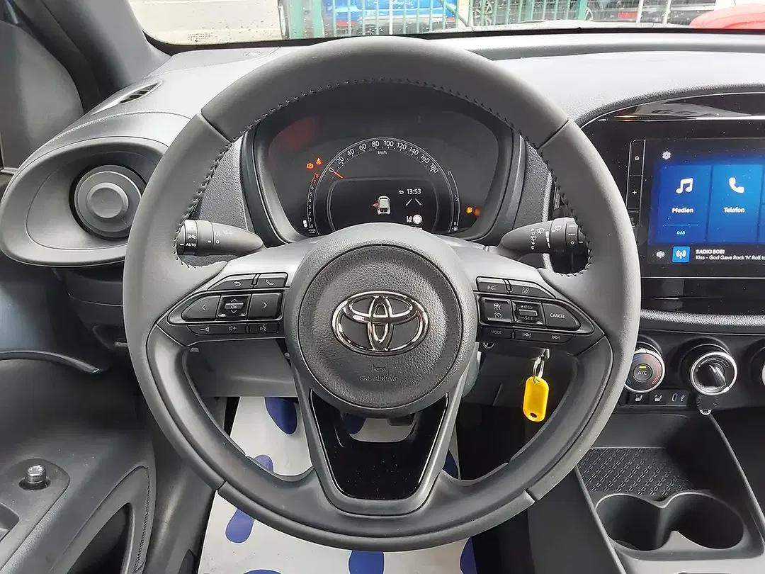 Toyota Aygo X - Thumbnail 10