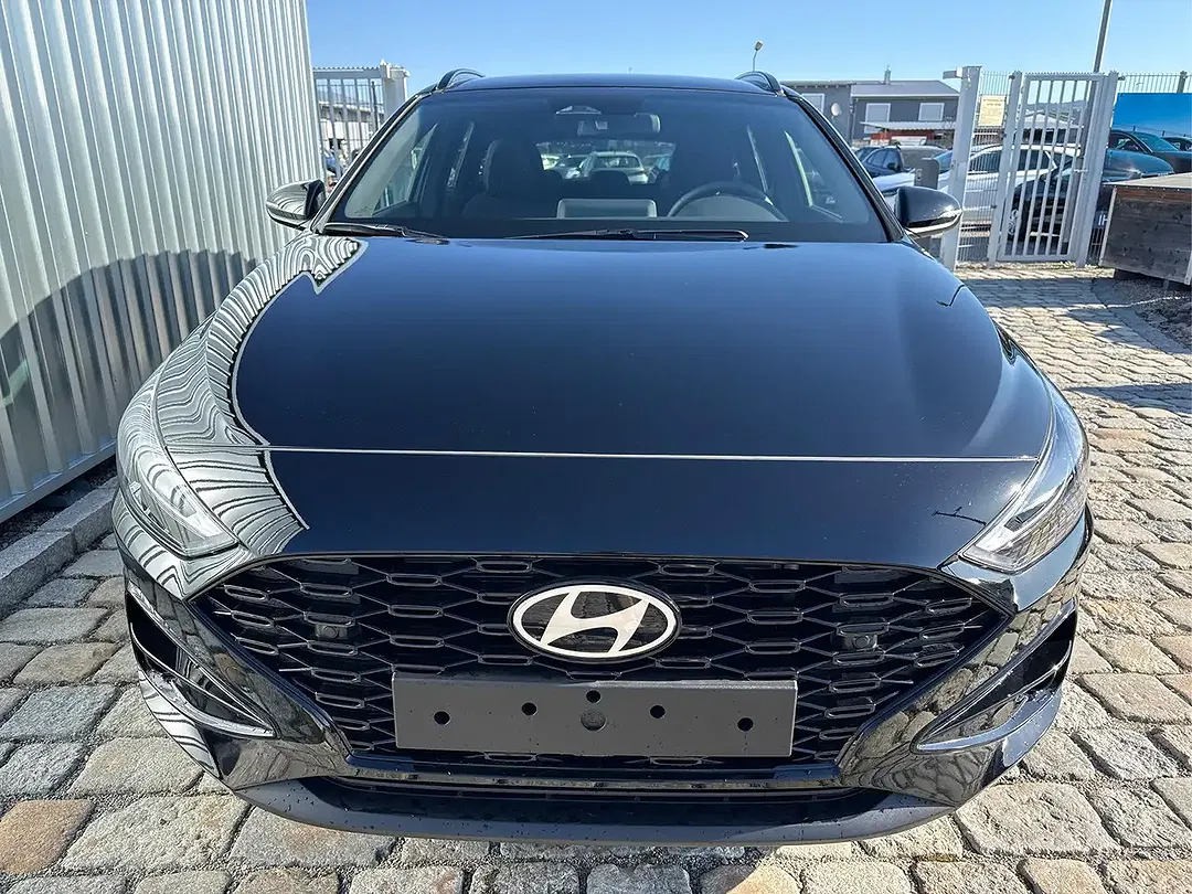 Hyundai i30 - Thumbnail 2