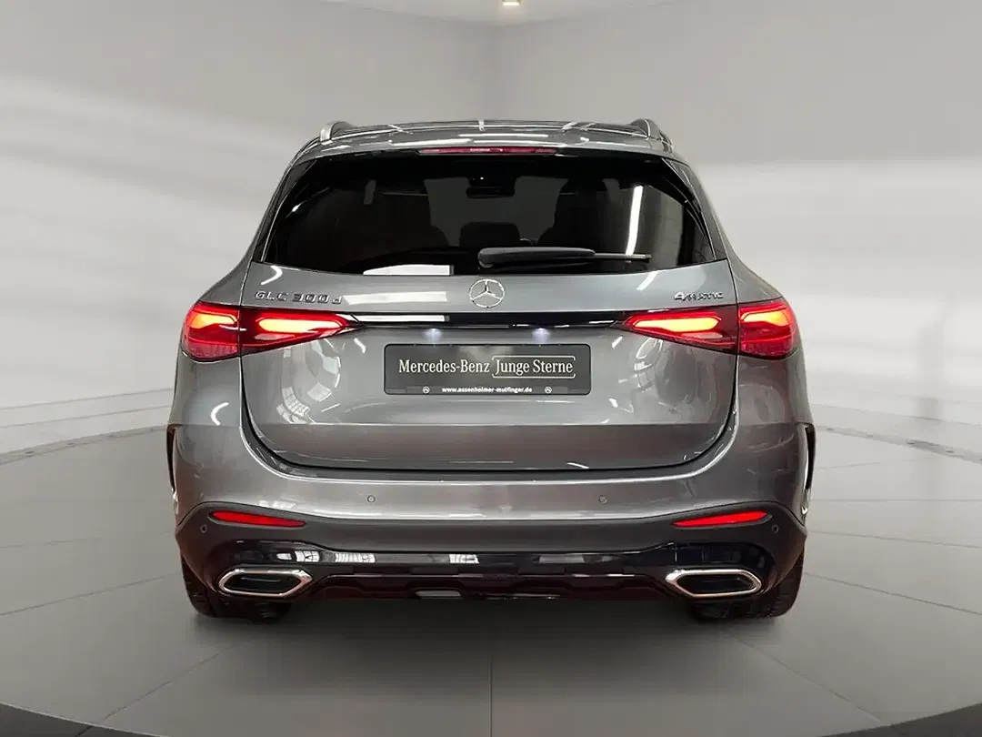 Mercedes-Benz GLC 300 - Thumbnail 4
