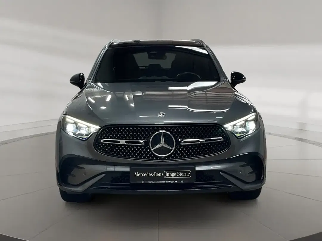 Mercedes-Benz GLC 300 - Thumbnail 5