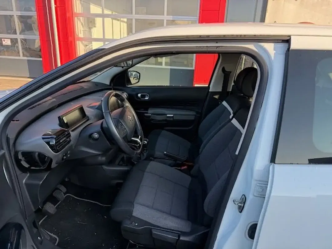 Citroen C4 Cactus - Thumbnail 8