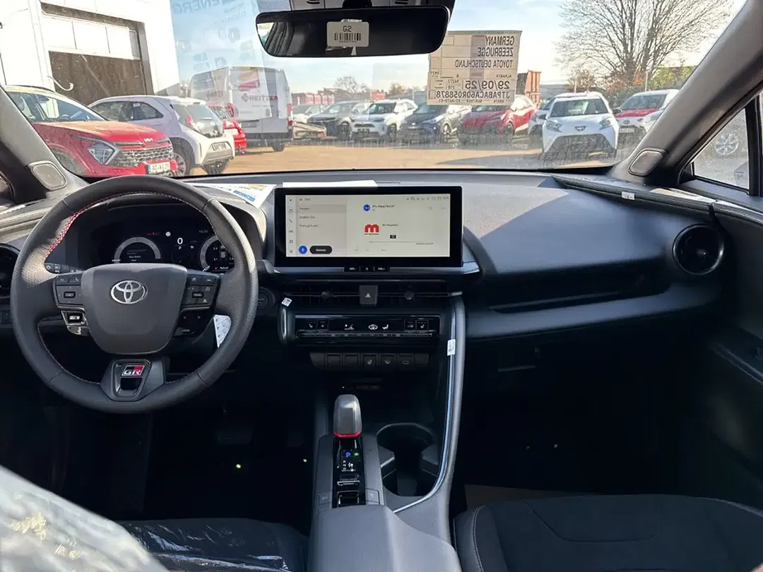 Toyota C-HR - Thumbnail 12