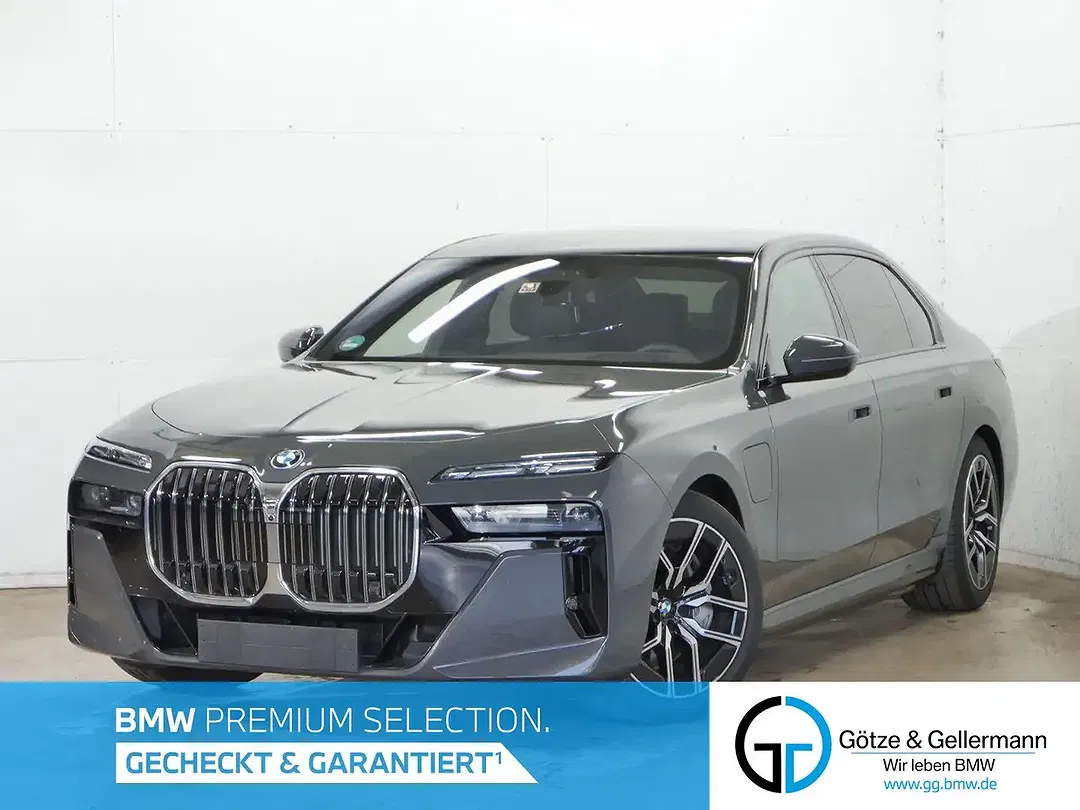 BMW 750 xDrive M Sport - foto 1