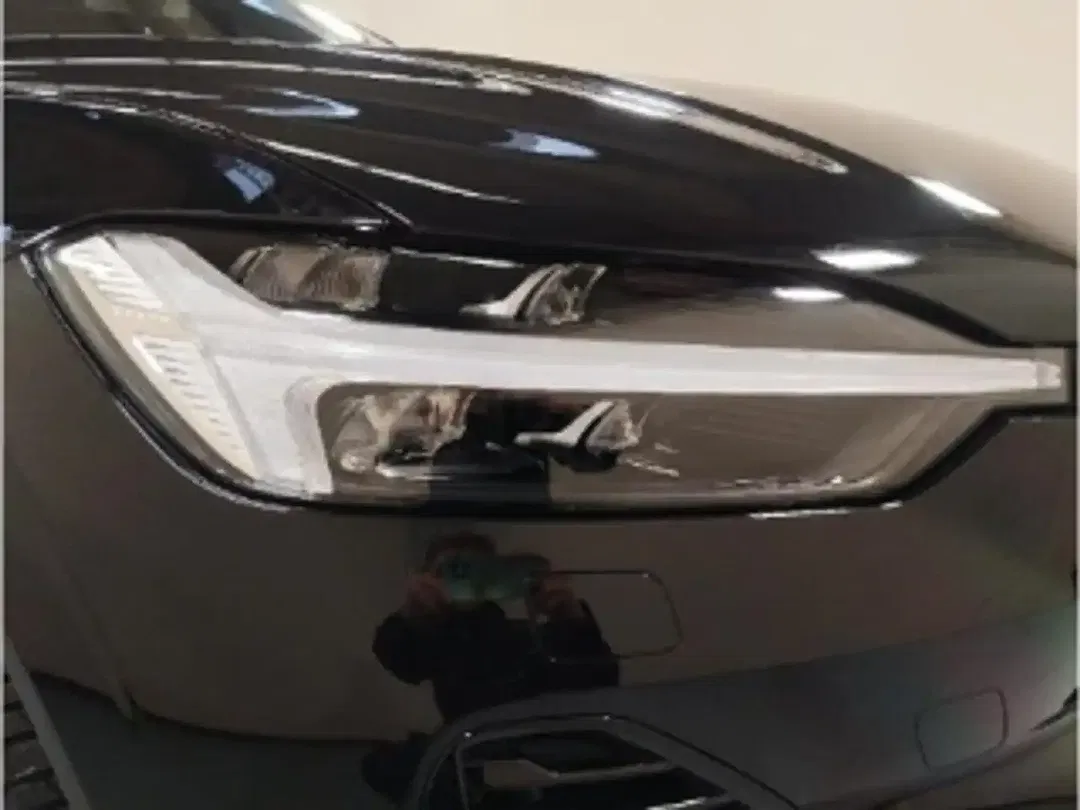 Volvo XC60 - Thumbnail 10