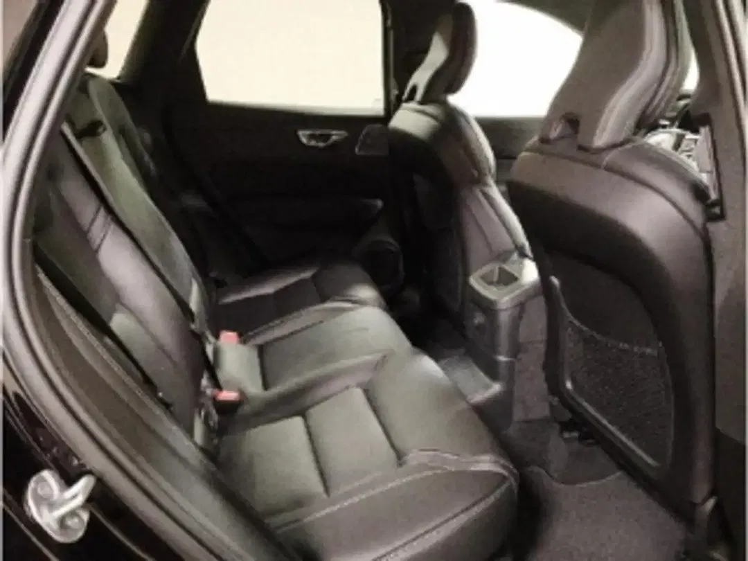 Volvo XC60 - Thumbnail 11