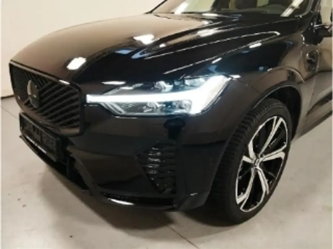 Volvo XC60 - Thumbnail 3